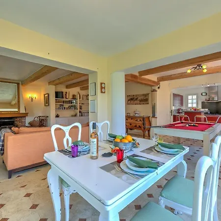 Prázdninový dům Maison Marine - Happy